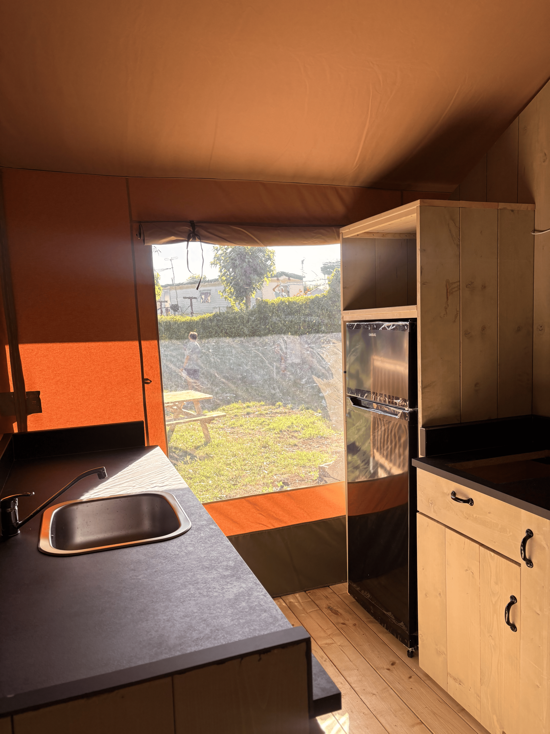 Cocina equipada de Surf Tejo House en Loredo